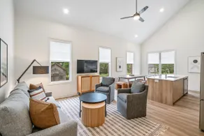 2 Bdrm New Stylish Apt for up to 6 ppl in Niagara - Image 2