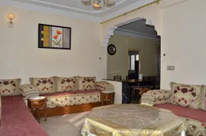 Private house with a terrace - Image 2