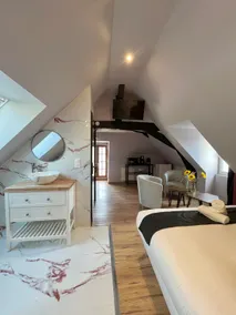 The Ruby Suite - Image 4