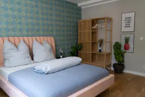 Chic 140m² Apt. I 4Rooms• 2Bathrooms • by Ku'damm - Image 3
