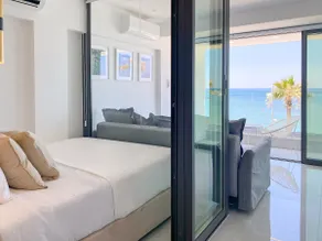 Phaedrus Living: Marina Sea View Flat 214 Emerald - Image 2