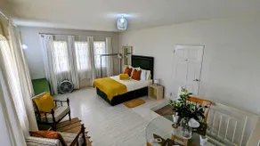 3 bed 2 bath Apt | Clean | Quiet | Gated | Private - Image 2