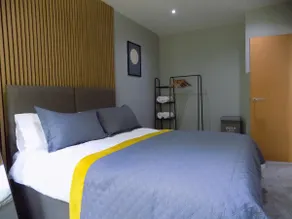 2 Bedroom Luxury City Centre Apt - Image 5
