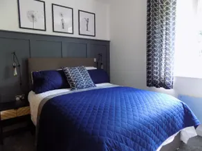 2 Bedroom Luxury City Centre Apt - Image 3