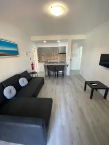 Modern apartment for 4 people - Image 2