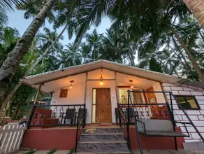 Cozy Villa with pool - Image 2