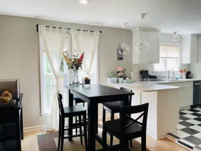 Centrally Located Manor - Image 5