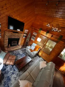 Gorgeous secluded cabin ATL area - Image 5