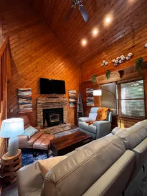 Gorgeous secluded cabin ATL area - Image 4