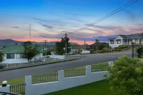 Relax on Regent - great location - pet friendly - Image 4