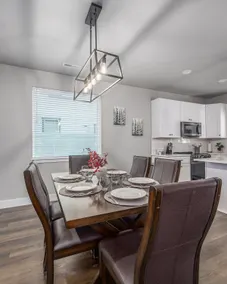 Modern Home Walk To Sportsplex - Image 3
