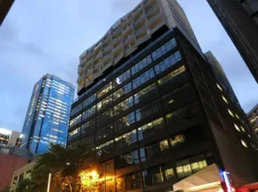 Urban Haven 2 BR CBD Apartment - Image 2
