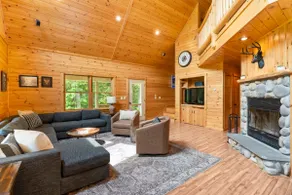 Ideal Maine Mountain Getaway | Sleeps 15 | Hot Tub - Image 5