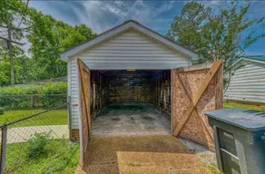 The Lion's Den-Centrally Located, Walkable, 4-TVs - Image 5