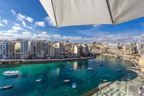 St Julian's seafront Apartment - Image 4
