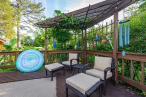 Pelican Place, Cozy Retreat | Pool | Walk to Tides - Image 2