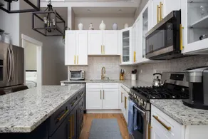 Casa Pilsen-HOME| Location | Entire Home | Garage - Image 4