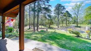 Secluded 4 Bed | Near Daisy Park | Lakeside & Dock - Image 2