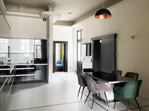 Deluxe Cosmopolitan Apartment Budapest with Free Parking - Image 5