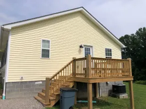 Close to Jamestown dock - Image 2