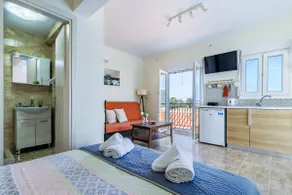 Aloupi Pool Apartment - Image 5
