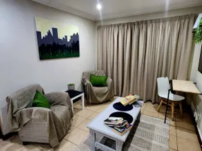 Lily Rest Garden Cottage - Image 2