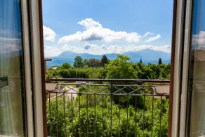 Apartment with a relaxing view of the greenery - Image 4