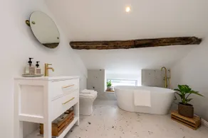Stylish, comfortable, convenient! - Image 4