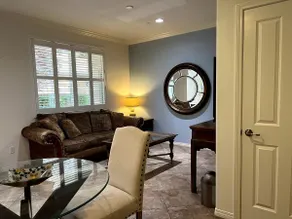 Private 690 sq ft Cozy NextGen Sidehouse - Image 3