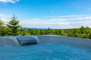 Lake View Cottage With Private Hot Tub - Lazy Bear - Image 2