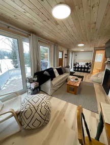 Lake Front Cottage on Trooper Lake, Troy Hill Ont - Image 4