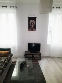 Bright and central apartment. - Image 5