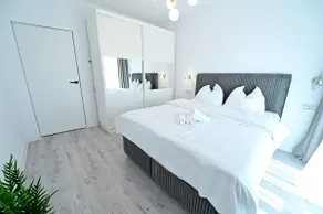 FLH - The Lake Home - Apt 33 - Image 4