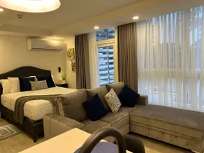 Stanza Elegant Studio Apartment - Image 3