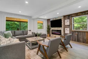 6 BR | EV Charger | No Pet Fee | Pool Table - Image 2