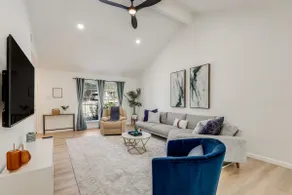 Cozy family home, minutes to everything in Austin! - Image 3