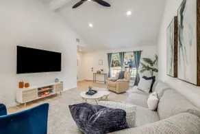 Cozy family home, minutes to everything in Austin! - Image 4