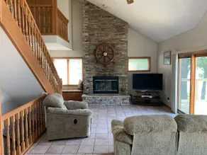 Lakefront Retreat at Ponderosa - Image 3