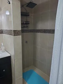 Apartment near the Zaragoza Bridge and consulate - Image 5