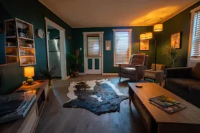 The Green House - Image 2