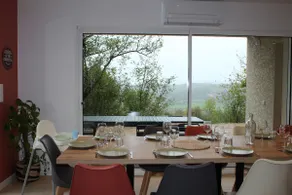 2 cottages, 7 bedrooms, with small garden/terrace - Image 2