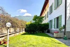 On The Lake - Private Garden Parking - Image 3