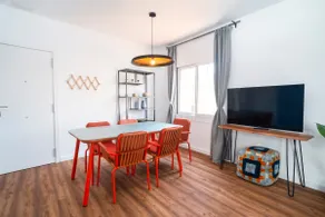 Renovated 3 bedroom apartment centrally located - Image 4