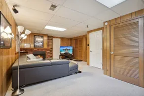 Modern DC City Home in McLean - Image 2