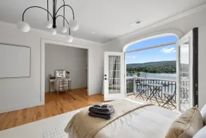 World Cup Base ~ Lakeview House w/ Hot Tub & View - Image 3