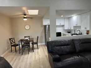 Light natural colors. King size bed. High Ceilings - Image 5