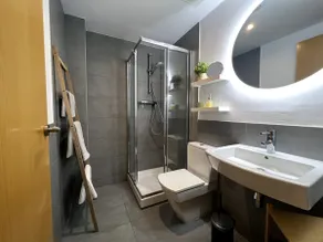 Cozy apartment well-located in Terrassa, Barcelona - Image 3