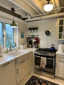 Dejligt sommerhus. Skridt til vandet, The Beach Club, og tæt på byen. - Image 2