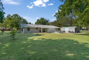 Retro Ranch- Bastrop Historic District - Image 3