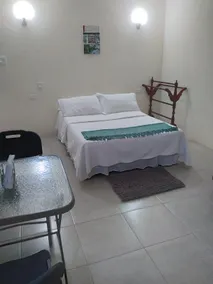 Almond Palm Apartment - Image 2